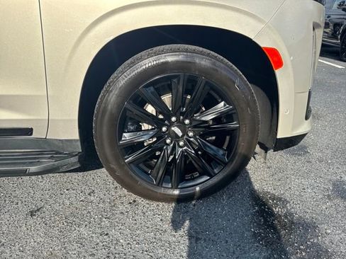 Used 2023 Cadillac Escalade Sport w/ Touring Package image 32