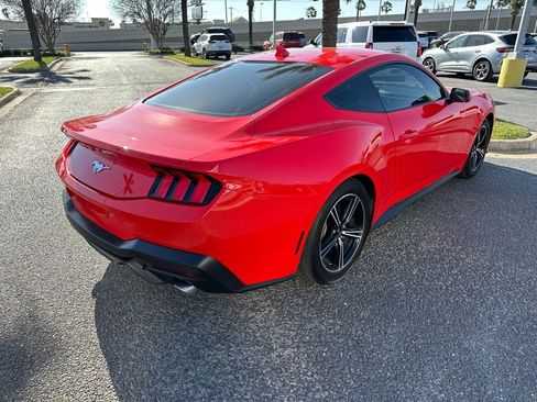 Used 2024 Ford Mustang Coupe image 5