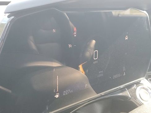 Certified 2024 Chevrolet Trax RS w/ Sunroof Package FWD image 10