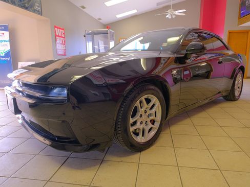 Used 2025 Dodge Charger R/T w/ Quick Order Package 25M R/T image 1