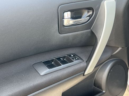 Used 2011 Nissan Rogue S AWD/4WD image 12