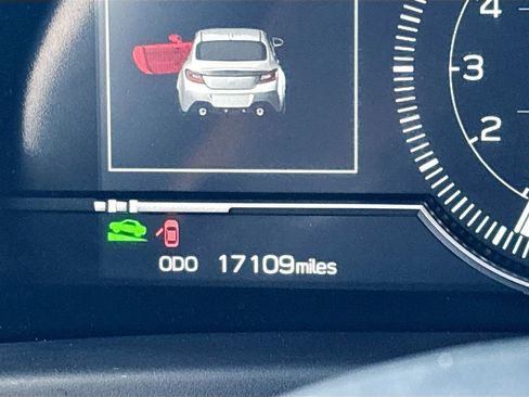 Used 2025 Toyota GR86 Premium w/ Performance Package image 12