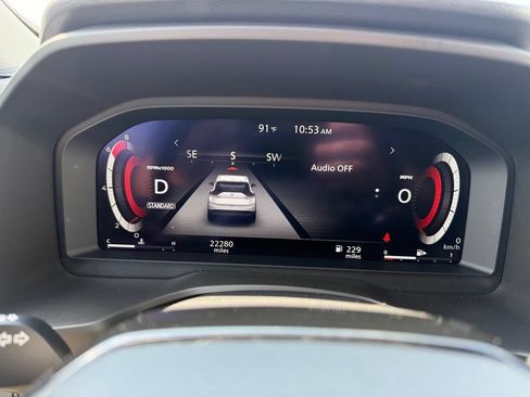 Used 2025 Nissan Rogue SL FWD image 21