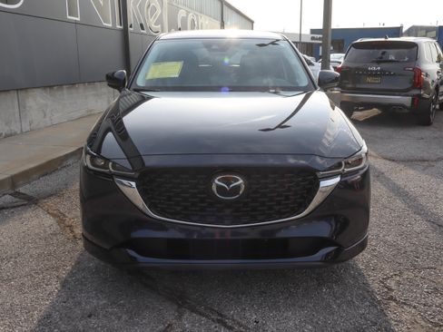 Used 2025 Hyundai Tucson SEL FWD image 2