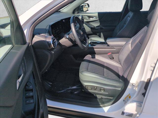 Used 2025 Chevrolet Equinox LT w/ Convenience Package II AWD/4WD image 16