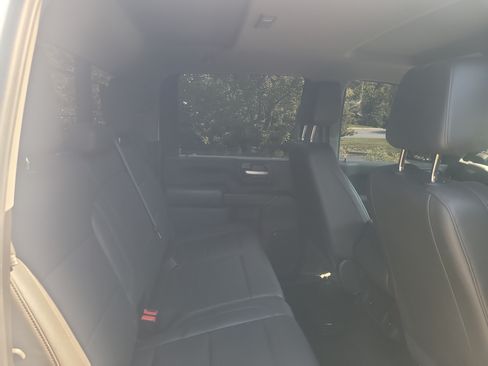 Used 2024 Chevrolet Silverado 2500 W/T w/ WT Fleet Convenience Package AWD/4WD image 10