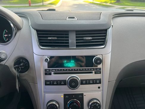 Used 2008 Chevrolet Malibu LS FWD image 9