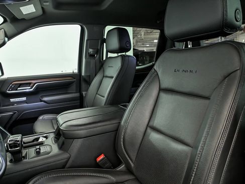 Used 2023 GMC Sierra 1500 Denali AWD/4WD image 15