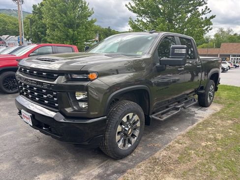 Used 2023 Chevrolet Silverado 2500 Custom w/ Custom Value Package AWD/4WD image 1
