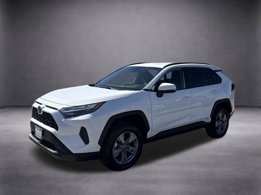 Used 2023 Toyota RAV4 LE AWD/4WD image 11