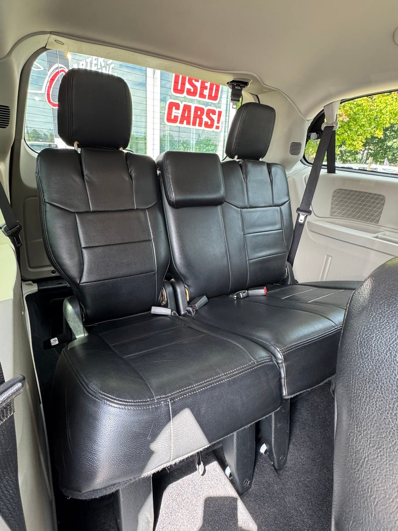 Used 2018 Dodge Grand Caravan SE w/ UConnect Hands-Free Group FWD image 13
