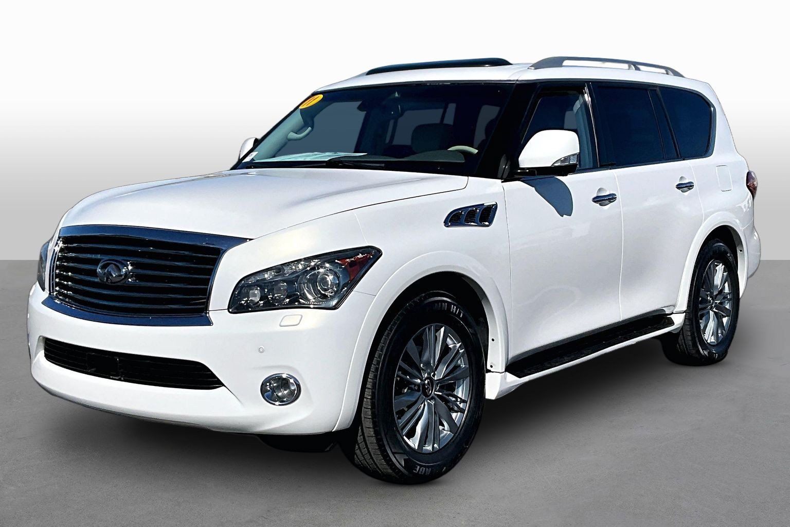 Used 2011 INFINITI QX56 4WD w/ Deluxe Touring Pkg image 1