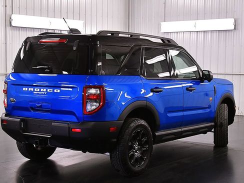 Used 2025 Ford Bronco Sport Badlands image 7