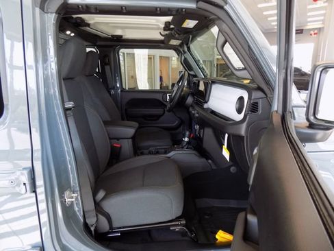 New 2026 Jeep Gladiator Sport image 22