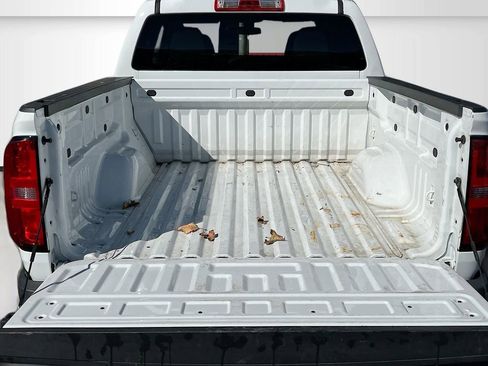 Used 2022 Chevrolet Colorado W/T w/ Custom Special Edition AWD/4WD image 24