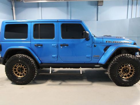 Used 2022 Jeep Wrangler Unlimited Rubicon AWD/4WD image 32