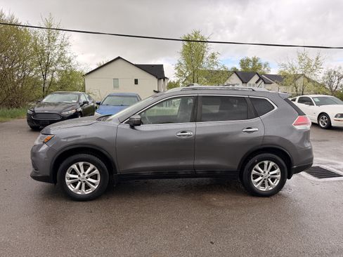 Used 2015 Nissan Rogue SV w/ SV Family Package AWD/4WD image 8