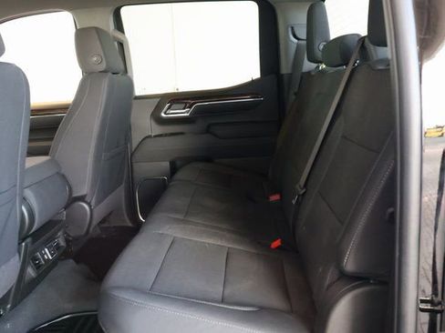 New 2026 GMC Sierra 1500 SLE image 14