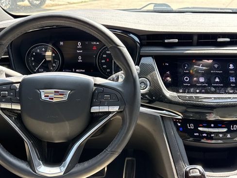 Used 2021 Cadillac XT6 Sport AWD/4WD image 4