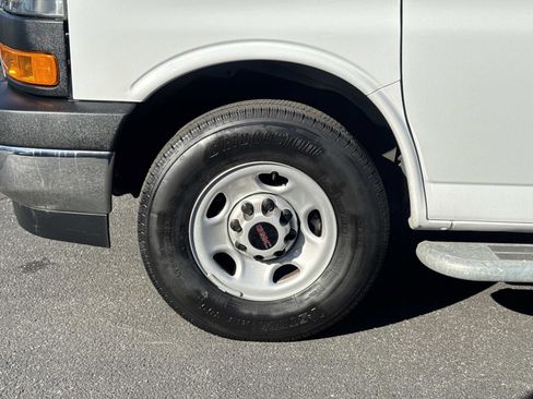 Used 2024 GMC Savana 2500 w/ Driver Convenience Package image 28
