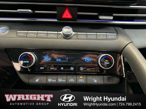 New 2026 Hyundai Elantra Limited FWD image 18