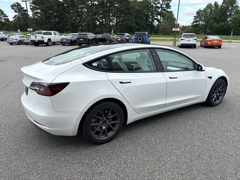 Used 2023 Tesla Model 3 Standard Range RWD image 7