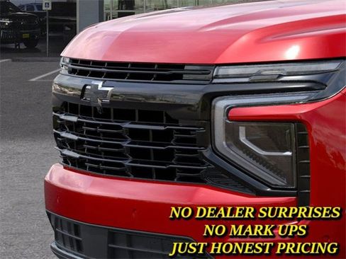 New 2026 Chevrolet Suburban RST image 13