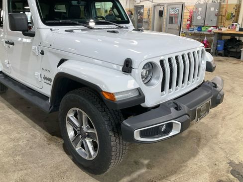 Used 2021 Jeep Wrangler Unlimited Sahara w/ Uconnect 4C Nav & Sound Group image 24