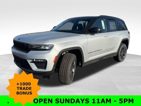 New 2025 Jeep Grand Cherokee Limited image 3