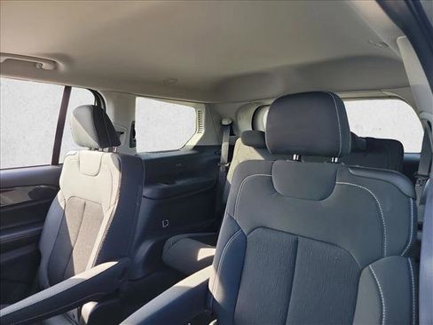 Used 2021 Jeep Grand Cherokee L Laredo w/ Luxury Tech Group I image 14