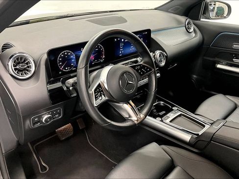 Used 2025 Mercedes-Benz GLA 250 image 13