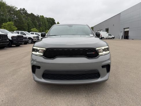 Used 2025 Dodge Durango GT RWD image 2