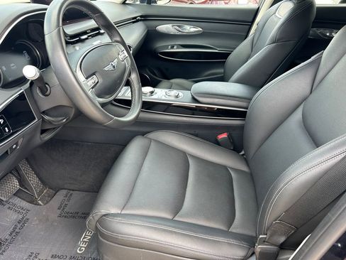 Used 2025 Genesis GV70 2.5T AWD/4WD image 11