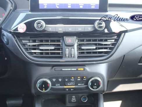 Used 2025 Ford Escape ST-Line FWD image 17