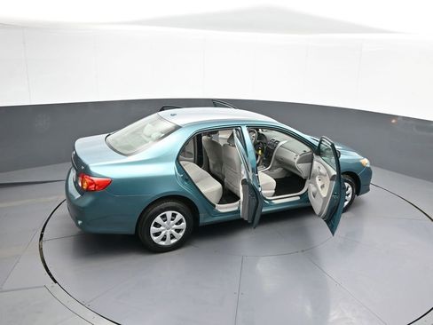 Used 2010 Toyota Corolla LE FWD image 44