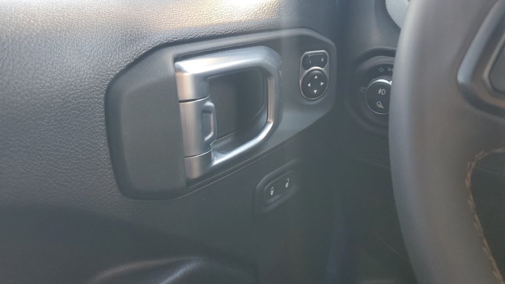 Used 2024 Jeep Gladiator Sport AWD/4WD image 20