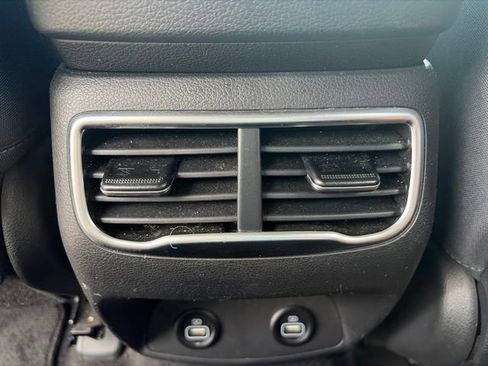 Used 2023 Hyundai Santa Fe SEL FWD image 24
