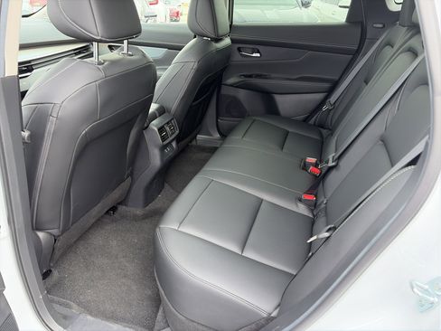 Used 2025 Nissan Murano SL image 20