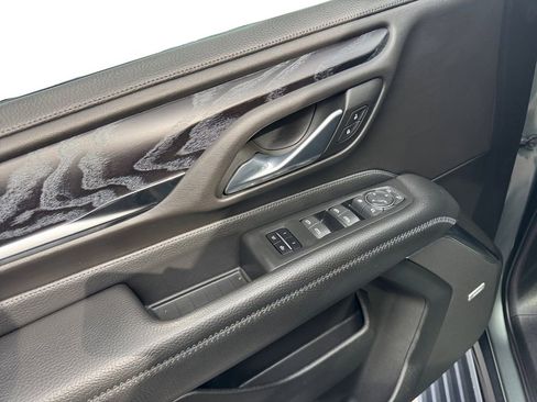 Used 2023 GMC Yukon XL Denali image 21