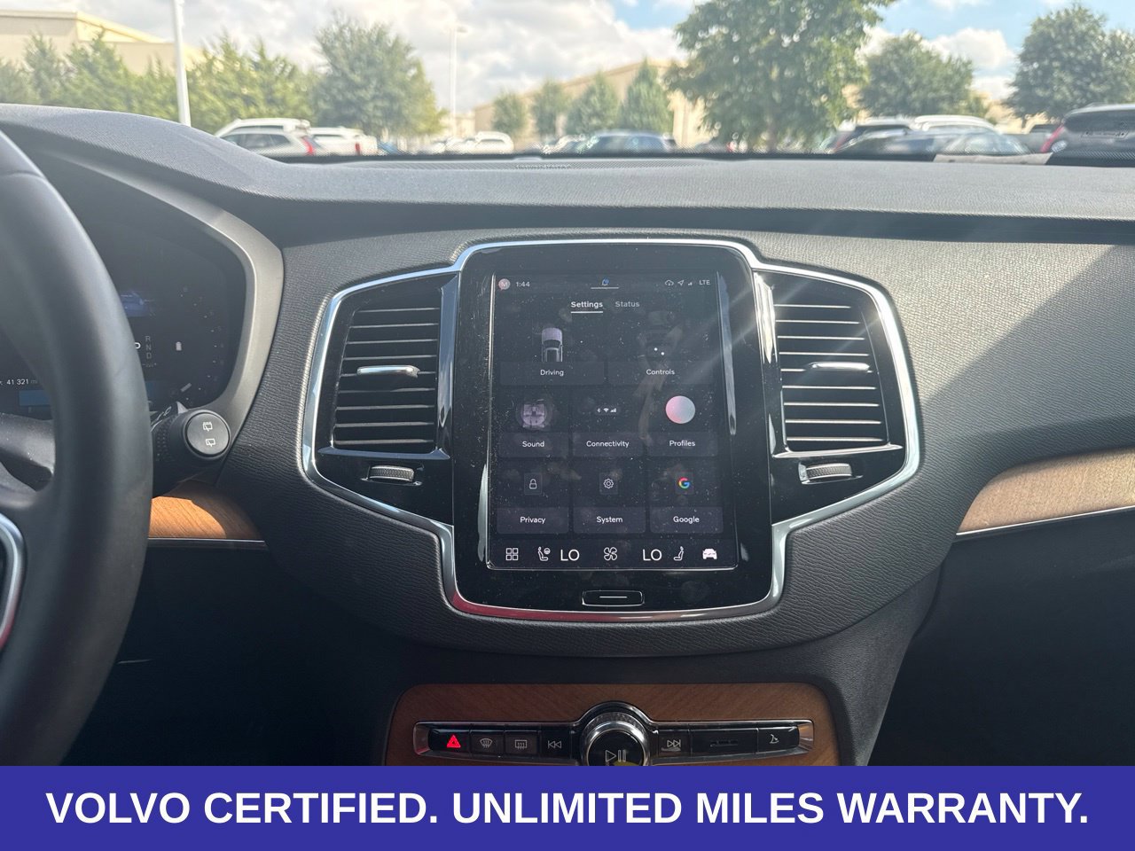 Used 2023 Volvo XC90 B6 Plus w/ Protection Package Premier AWD/4WD image 34