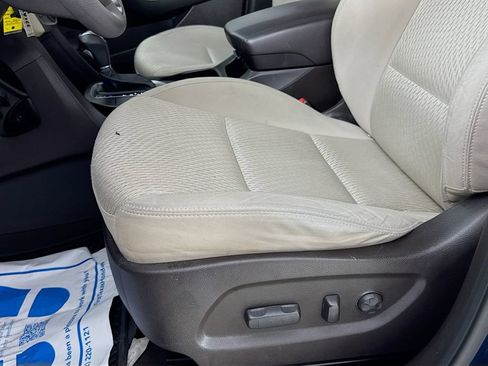Used 2017 Hyundai Santa Fe SE FWD image 23