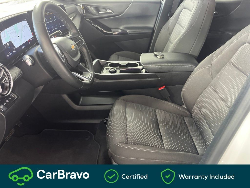 Used 2026 Chevrolet Equinox LT AWD/4WD image 17