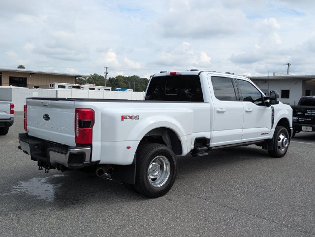Used 2026 Ford F350 Lariat w/ Lariat Ultimate Package AWD/4WD image 3