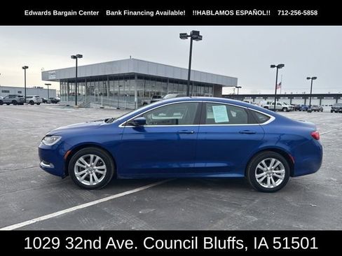 Used 2015 Chrysler 200 Limited w/ Convenience Group image 5