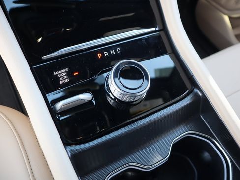 New 2025 Jeep Grand Cherokee Limited image 9