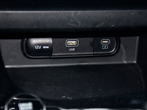 Certified 2024 Kia Seltos S image 24