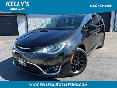Used 2018 Chrysler Pacifica Touring-L