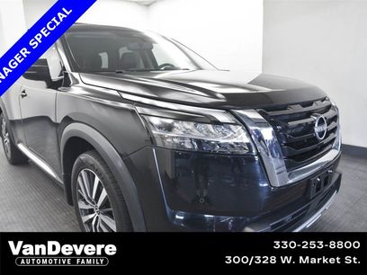 Used 2022 Nissan Pathfinder Platinum w/ Cargo Package