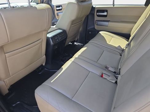 Used 2013 Toyota Sequoia Limited AWD/4WD image 31