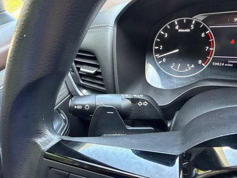 Used 2023 Nissan Rogue SV FWD image 20